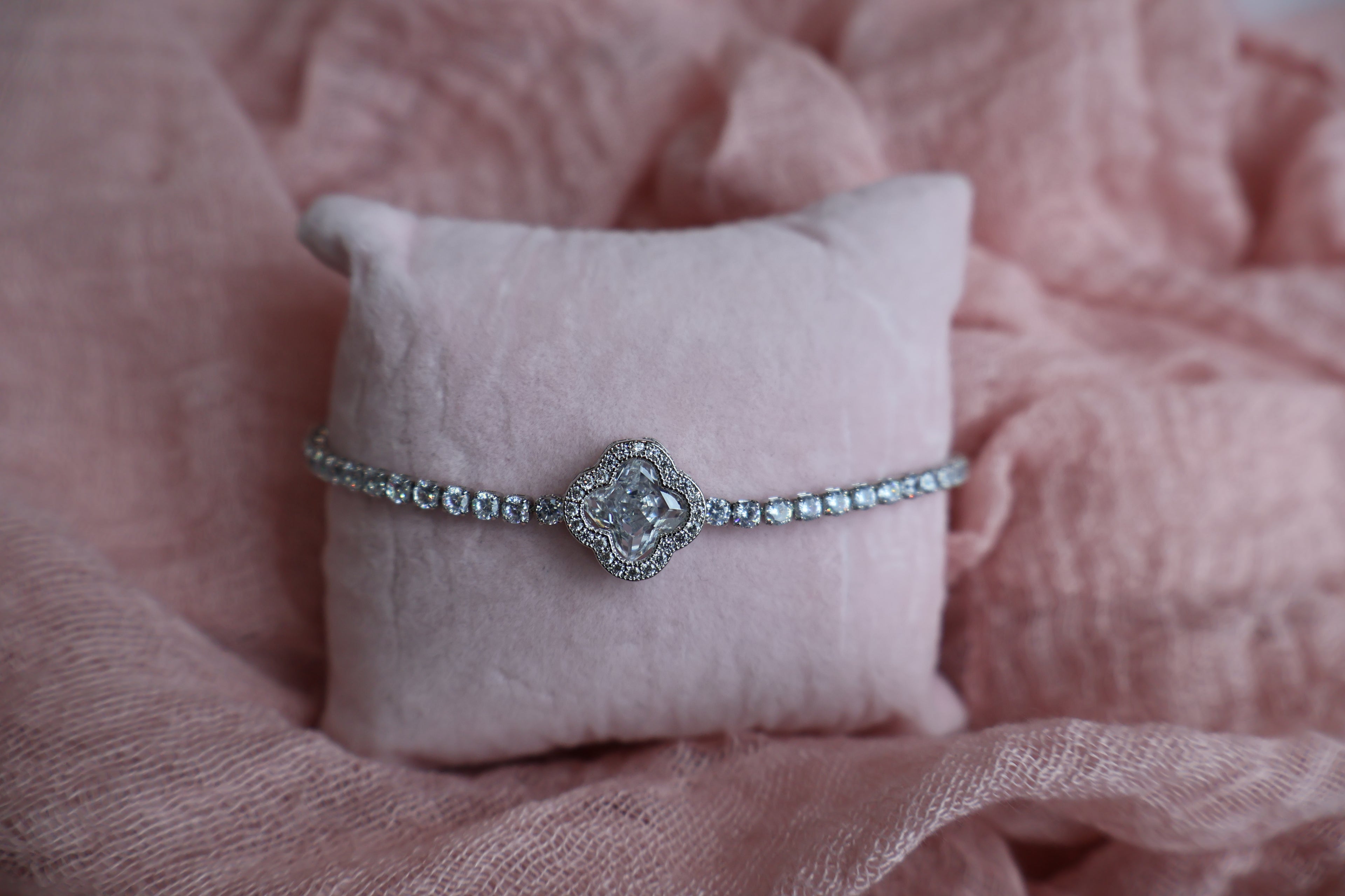 Adjustable Diamond Flower