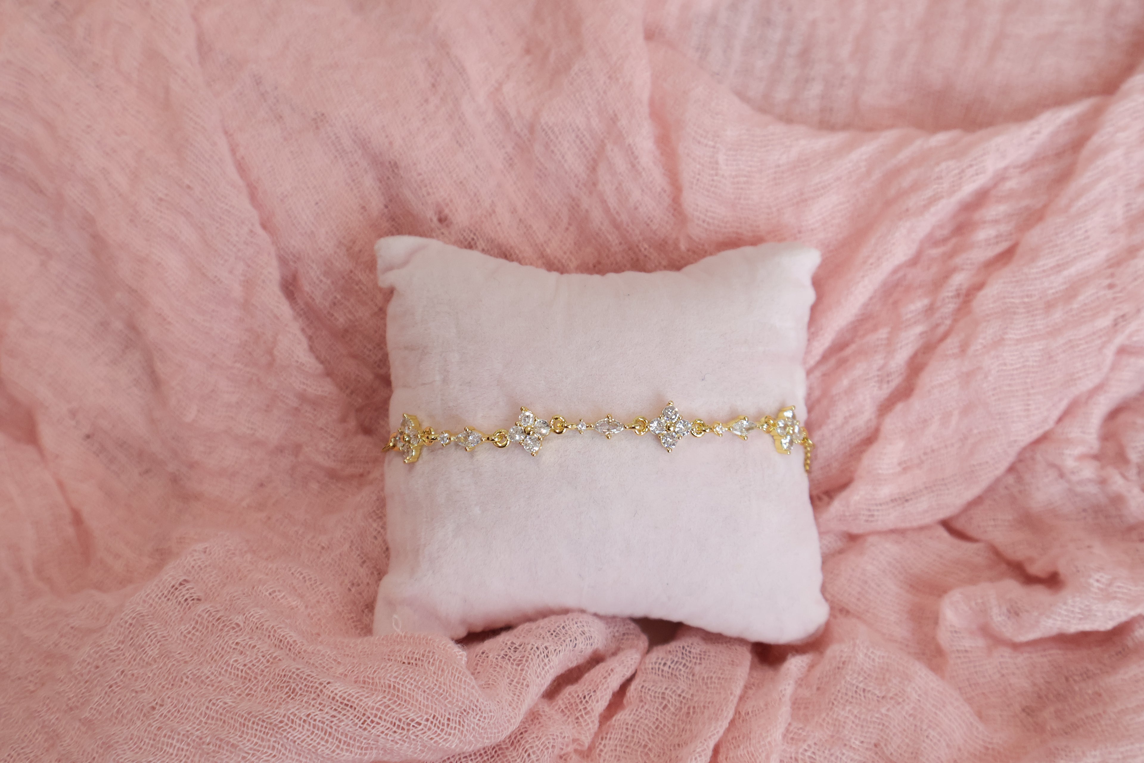 Dainty Clover